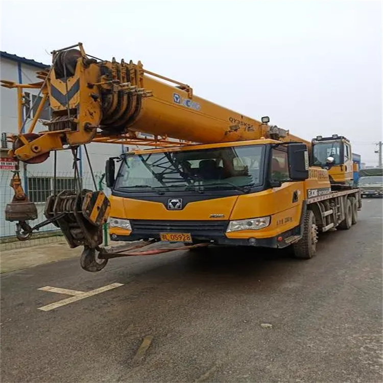 湖北吊车出租保险：全面覆盖，安全无忧