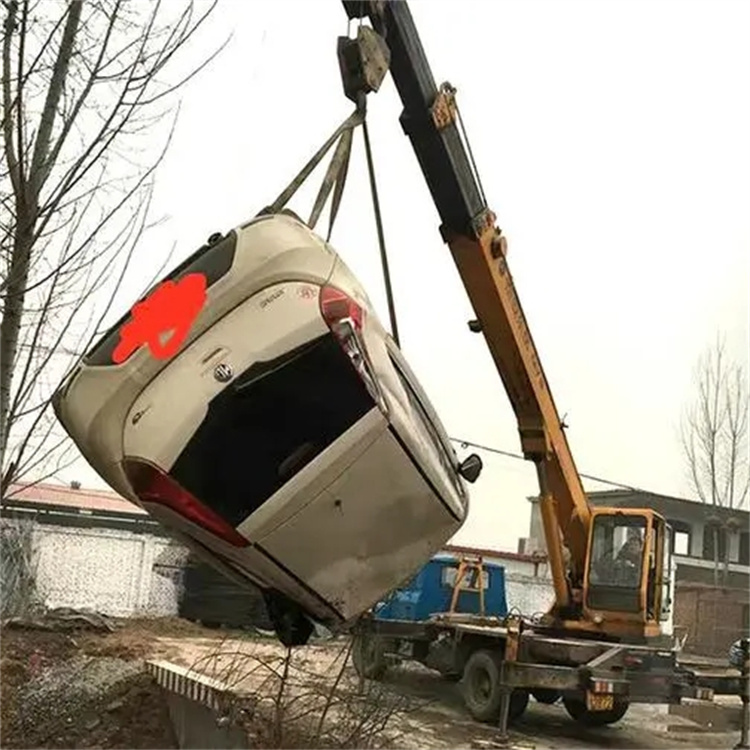 湖北随时待命，吊车24小时道路救援服务全解析