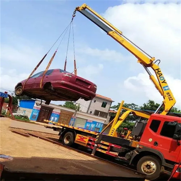 湖北吊车吊汽车的正确方法